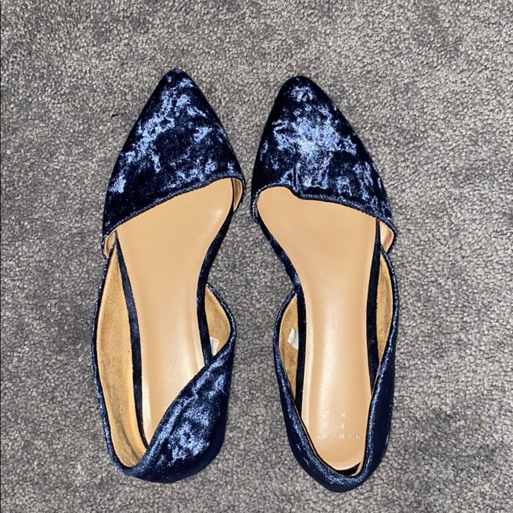 Women’s flat shoes